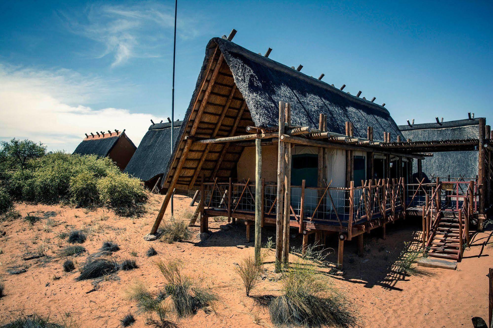 Xaus Lodge Twee Rivieren Eksteriør bilde